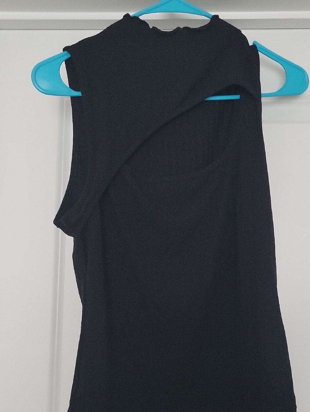 SHEIN Black Top with Mock Neck With Cut Out